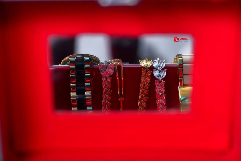 White & Traditional Wedding Accessories — photo 22 by Visual Plus Studios, Port Harcourt