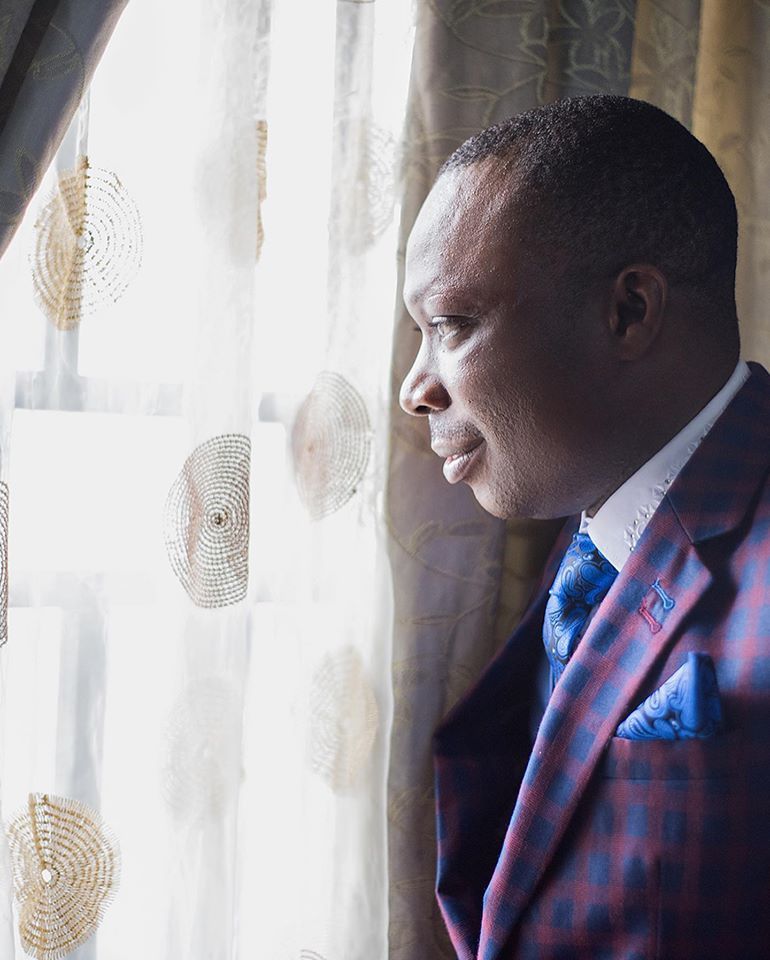 White Wedding Photos — photo 3 by Visual Plus Studios, Port Harcourt